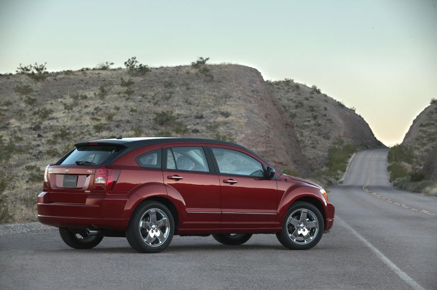  Dodge Caliber 2007 года  (фото 32 из 143)
